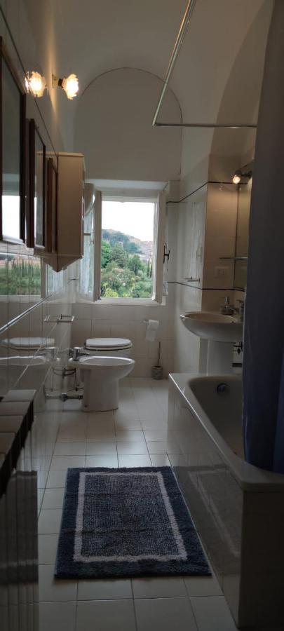 Appartement Agli Ippocastani à Pérouse Extérieur photo